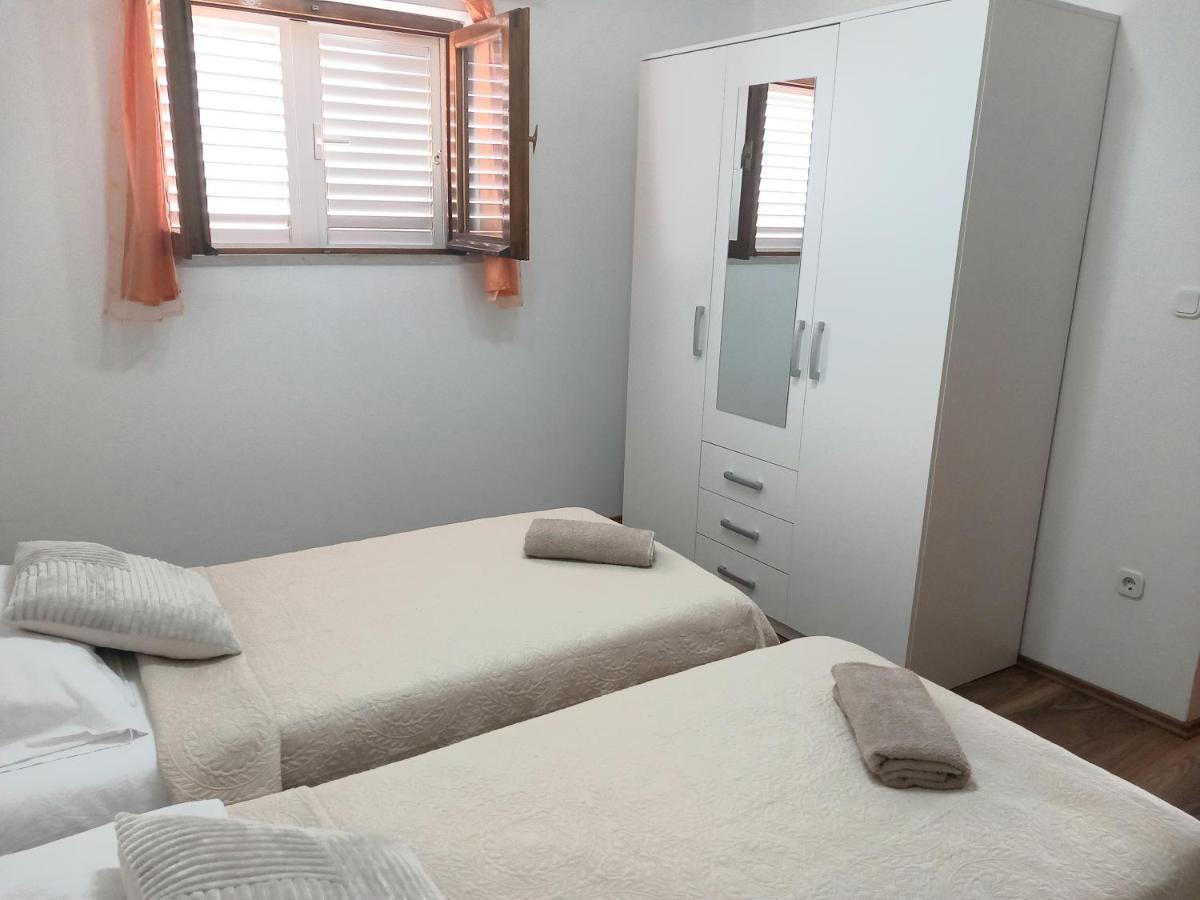 Studio Apartment Novak Cilipi Exterior photo